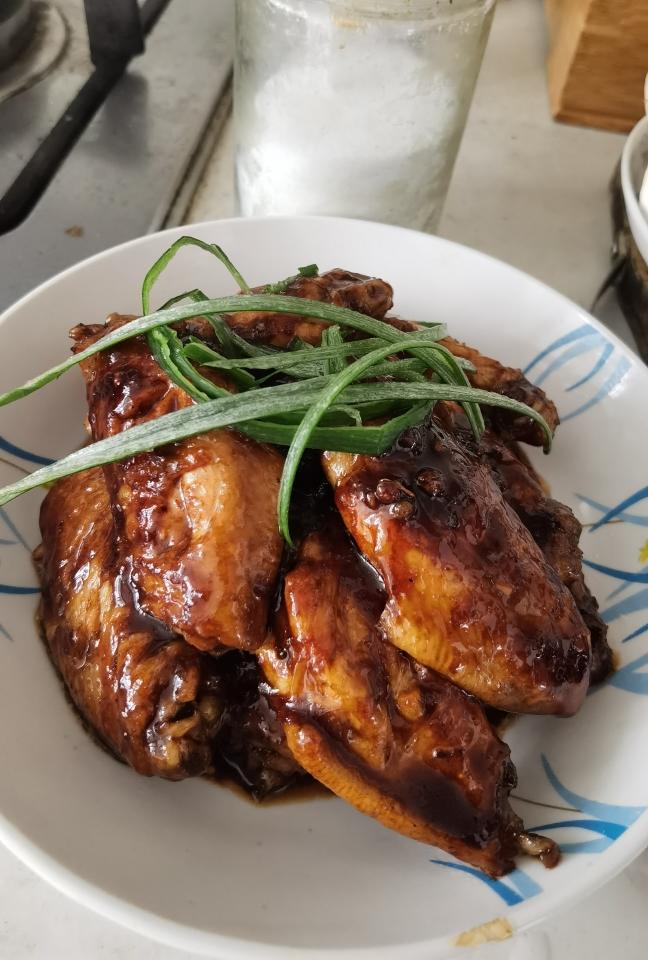 【酱爆鸡翅的做法步骤图,酱爆鸡翅怎么做好吃】dr李小白_下厨房