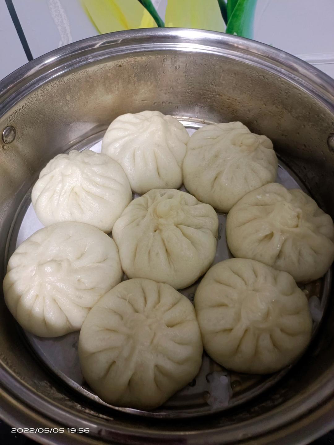 茄子酱肉包子