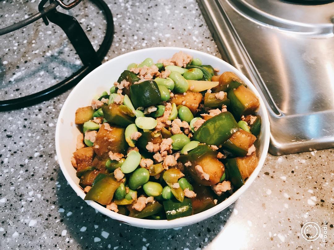 毛豆肉丁炒茄子