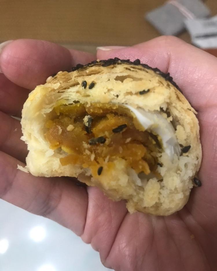 蛋黄酥