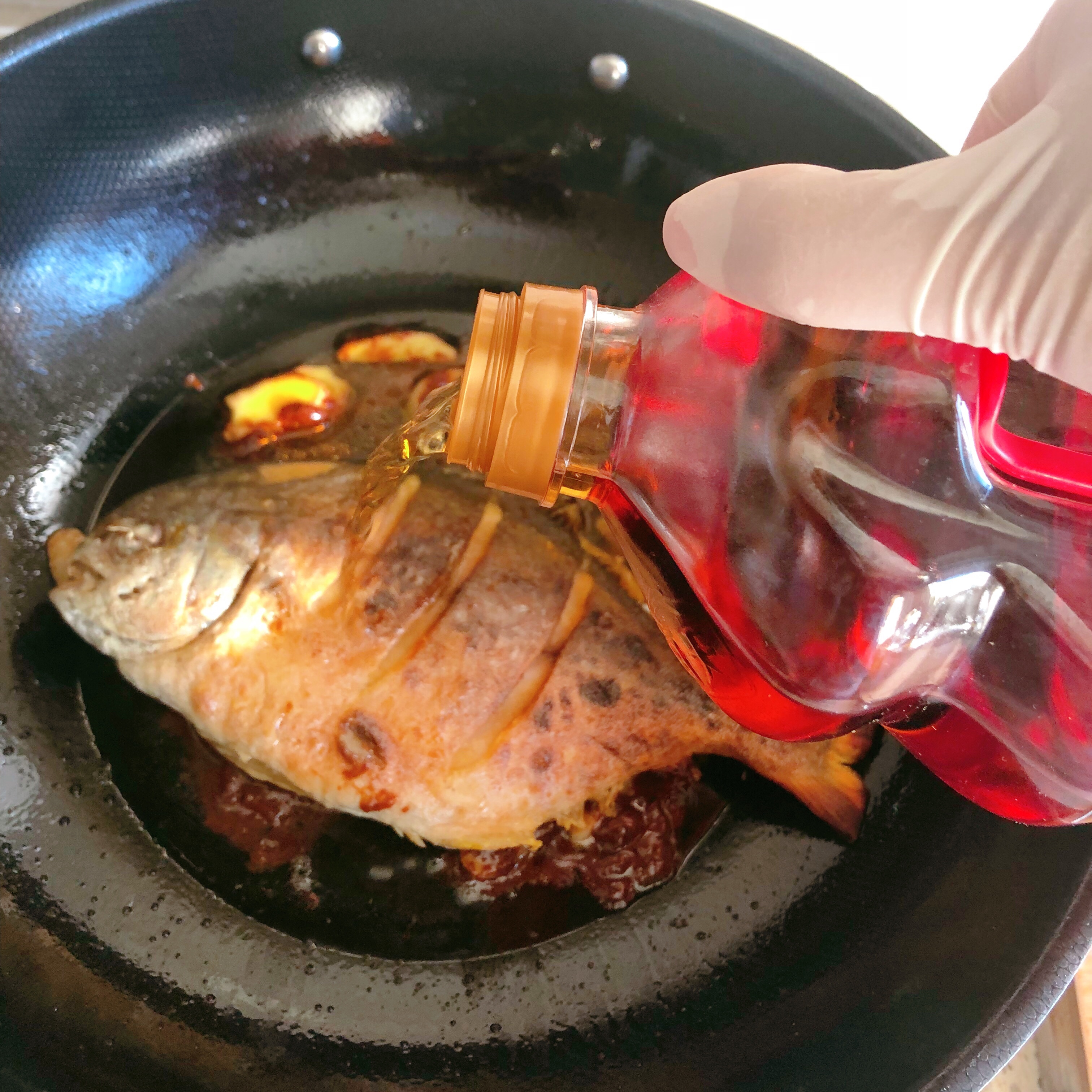 酱烧金鲳鱼（适用于所有红烧的鱼类）的做法 步骤4
