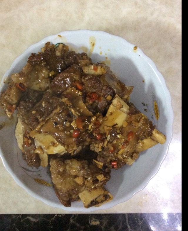 香辣牛排骨