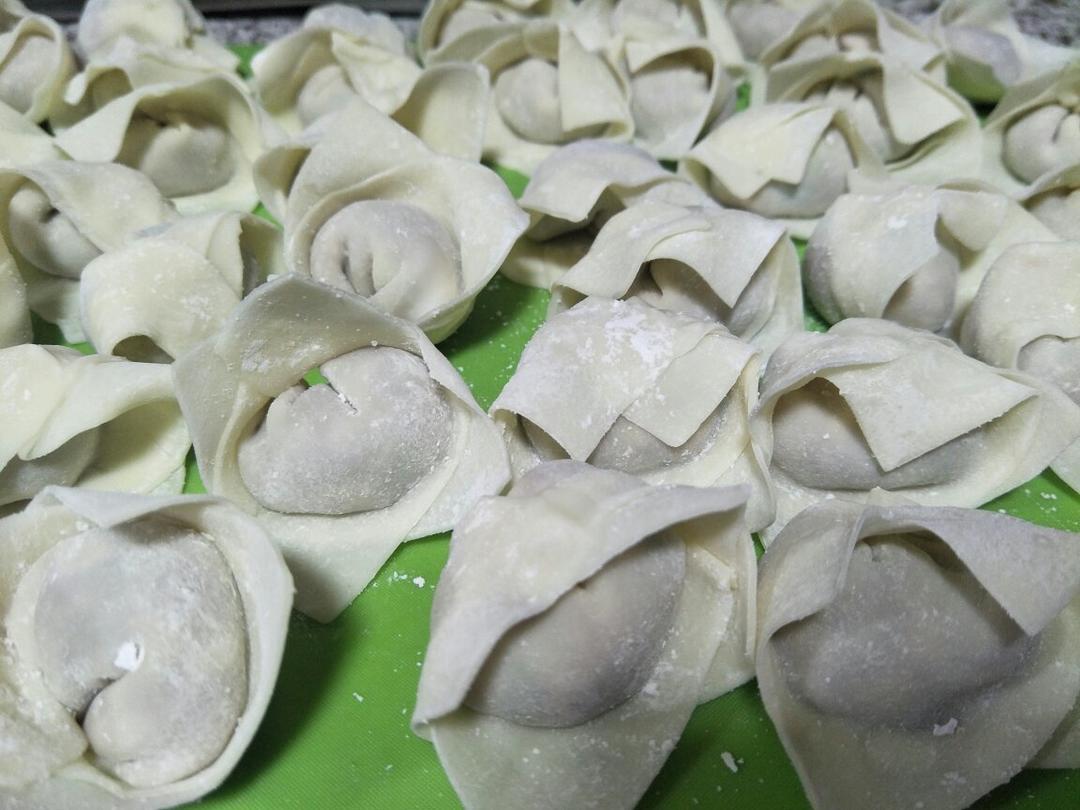 馄饨的包法（简单易学不跑馅儿）
