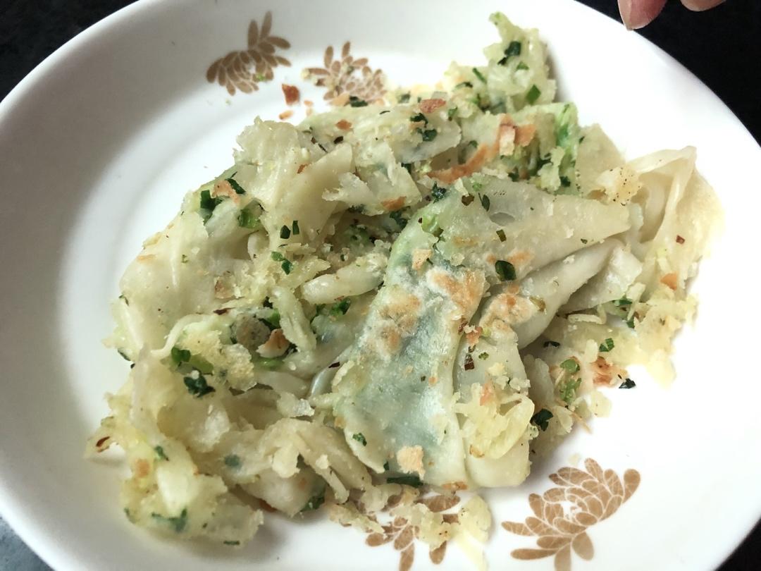 饺子皮做葱花小饼