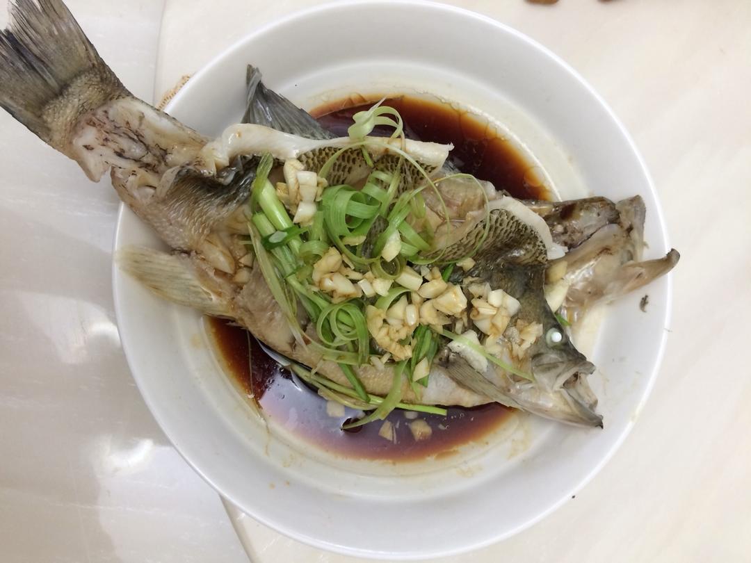 清蒸鲈鱼
