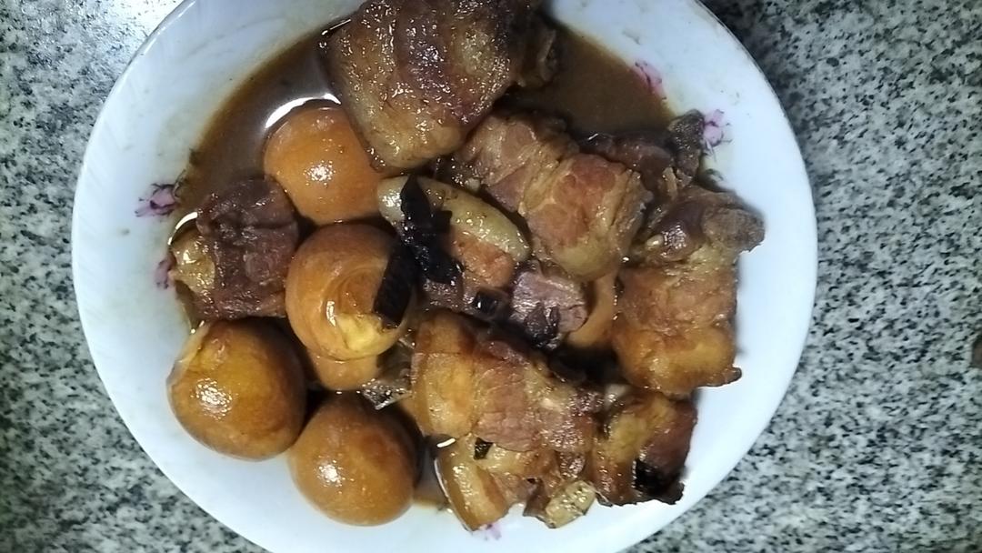 红烧肉酱烩蛋