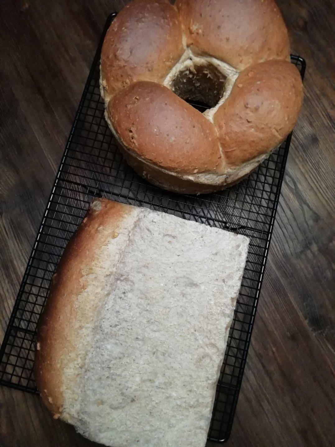 高纤低脂的全麦核桃吐司