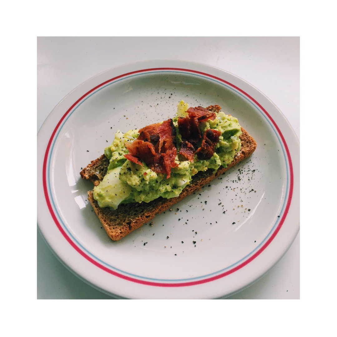 巨好吃的牛油果土司