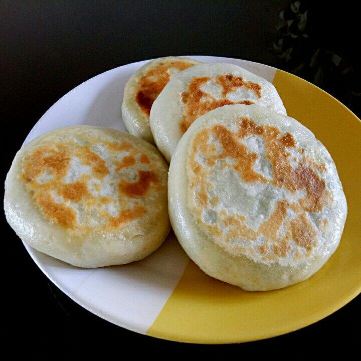 往日随风做的烫面粉丝烙饼