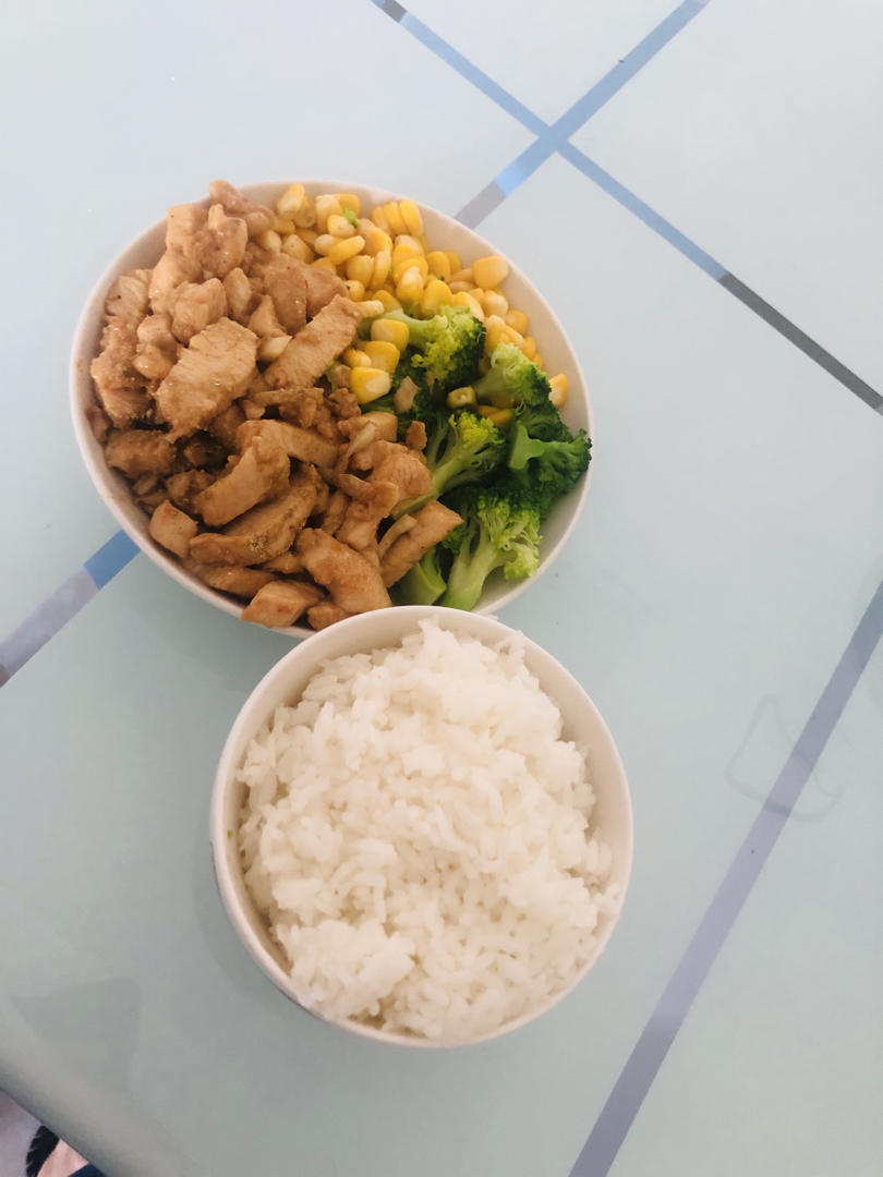 迄今为止最好吃的减肥餐，香煎鸡胸肉