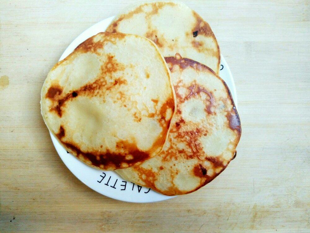 【减脂早餐】无油香蕉松饼（超简单）