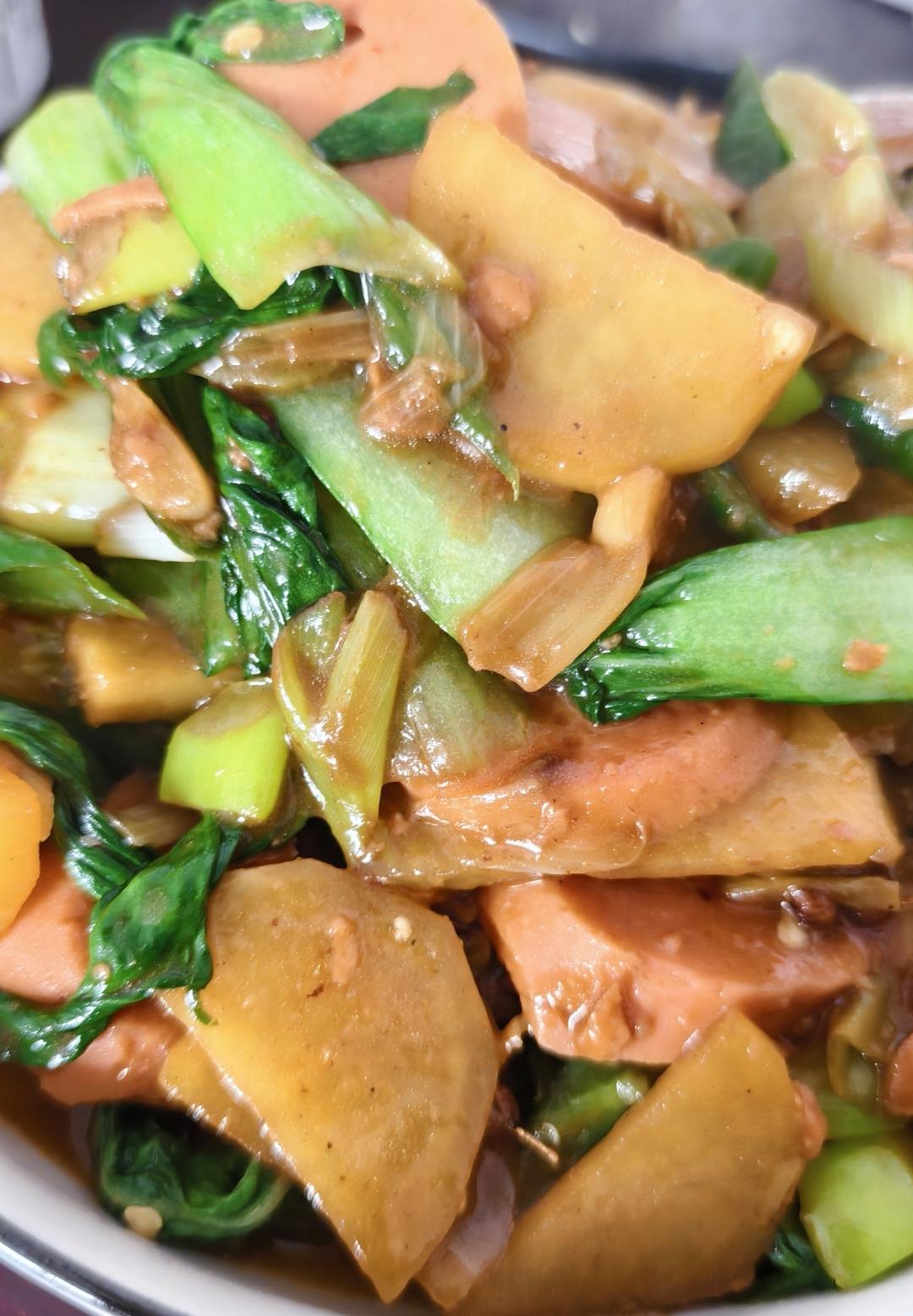 火腿肠炒土豆片