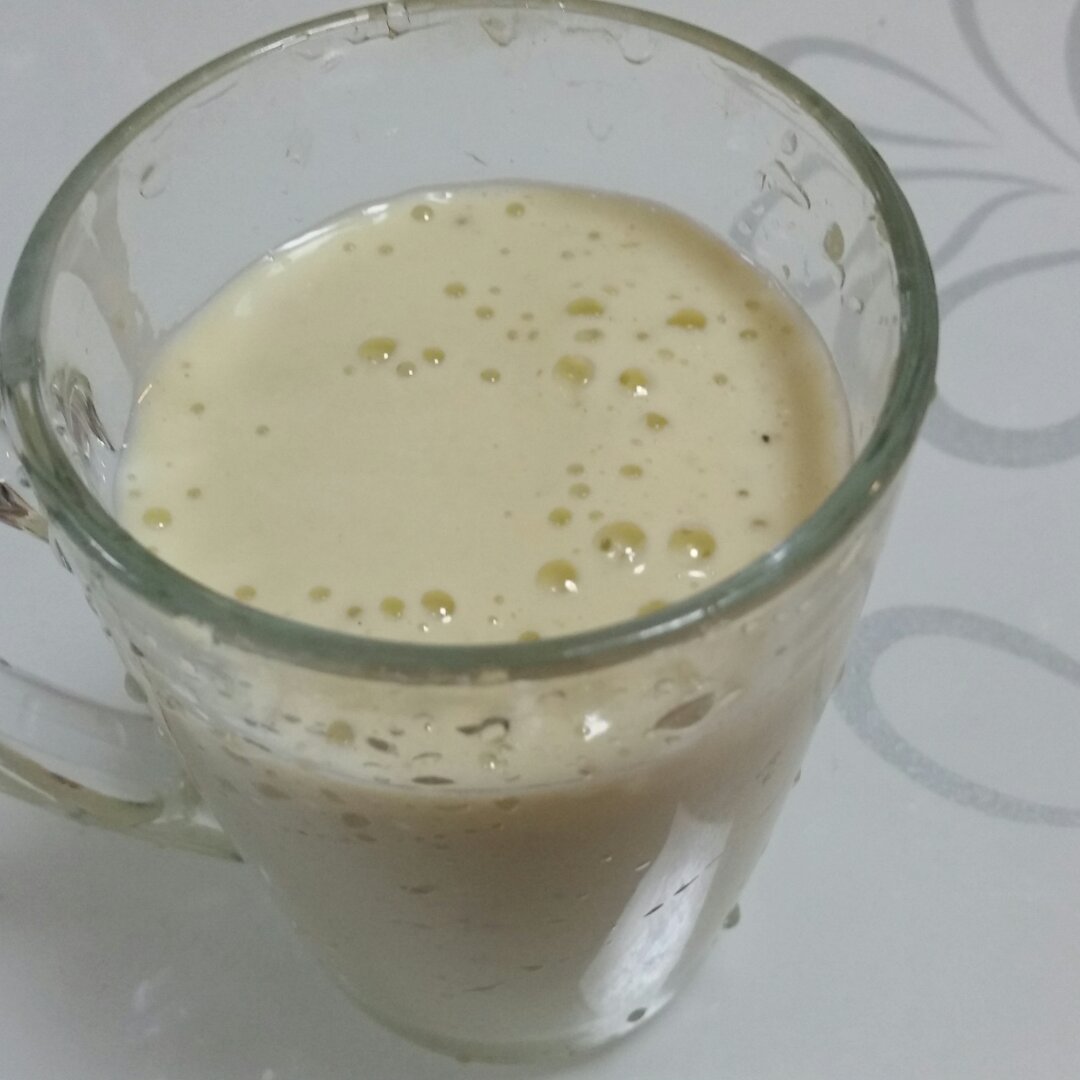 牛油果香蕉奶昔