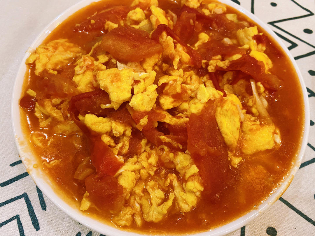 番茄炒鸡蛋（超浓的番茄味）