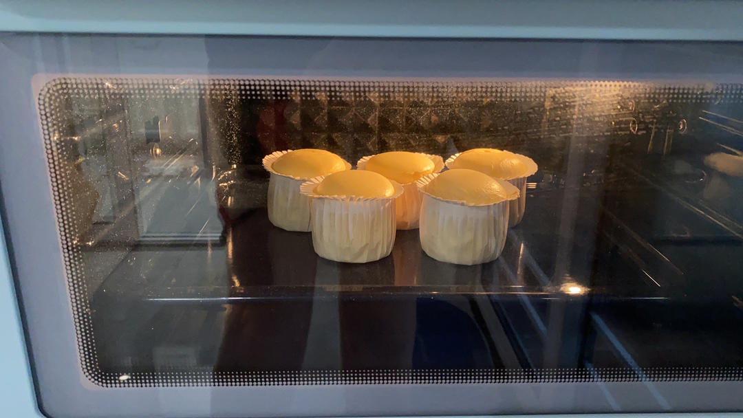 戚风小纸杯蛋糕