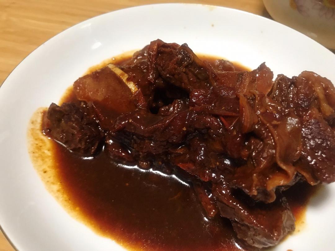 一个话唠包教包会的香浓红烩牛腩