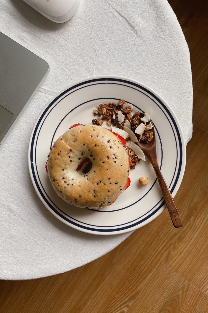 黑芝麻全麦贝果