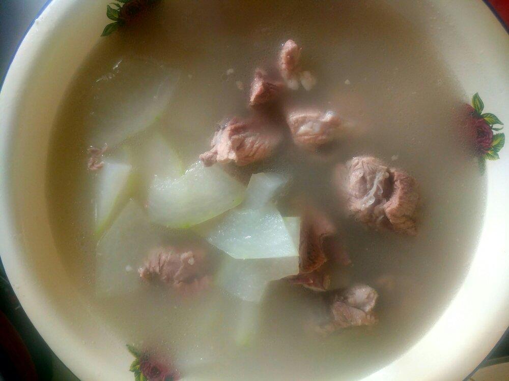 大骨头炖冬瓜汤