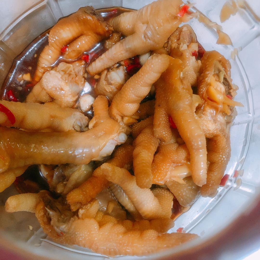 绝对不会后悔的酸辣鸡爪