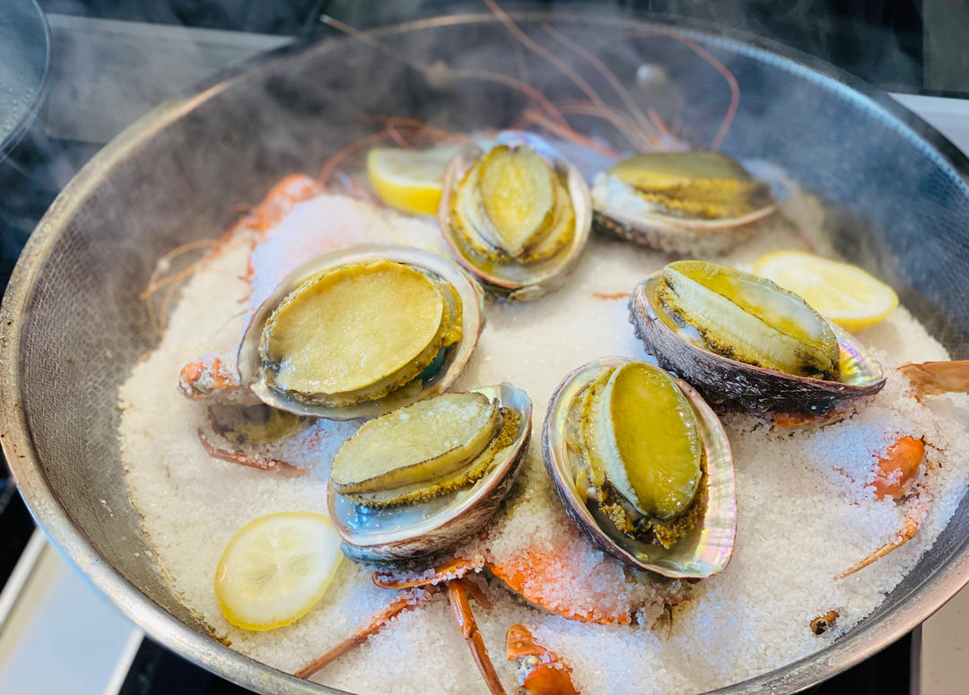 香到骨子里的盐焗虾蟹