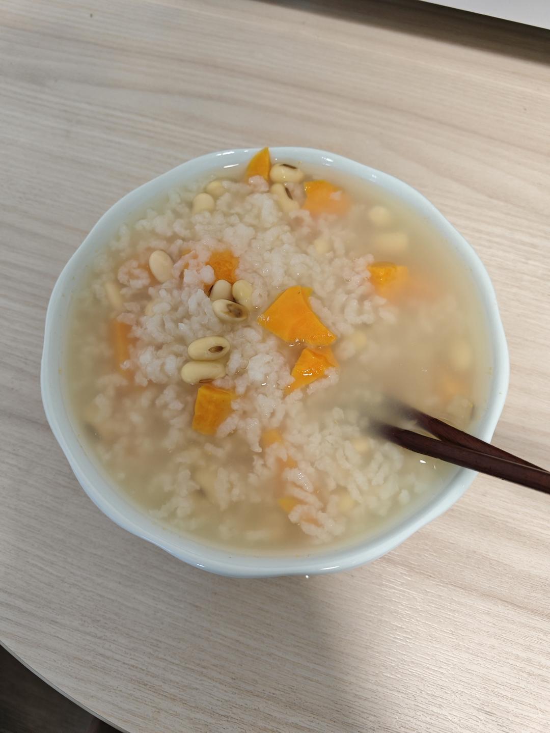 红薯大豆大米稀饭(小熊电饭煲)的做法