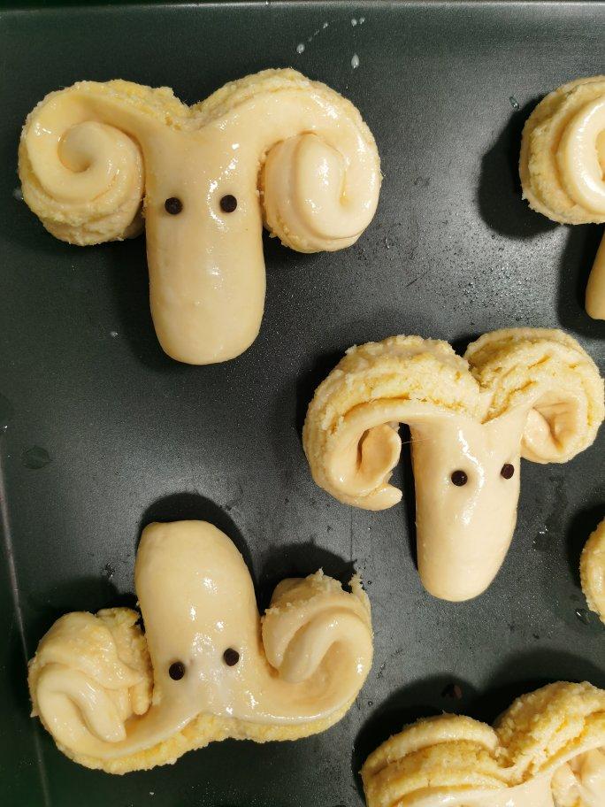 羊羊羊 🐏 椰蓉小面包、一次就成功‼️