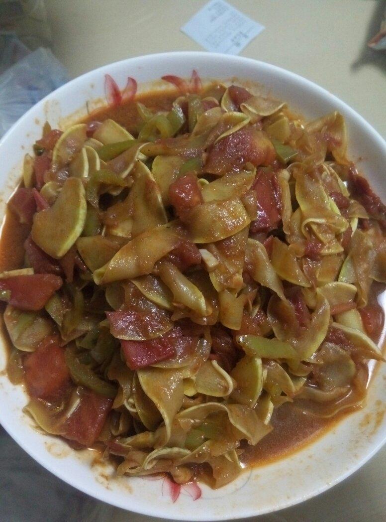 西红柿炒西葫芦