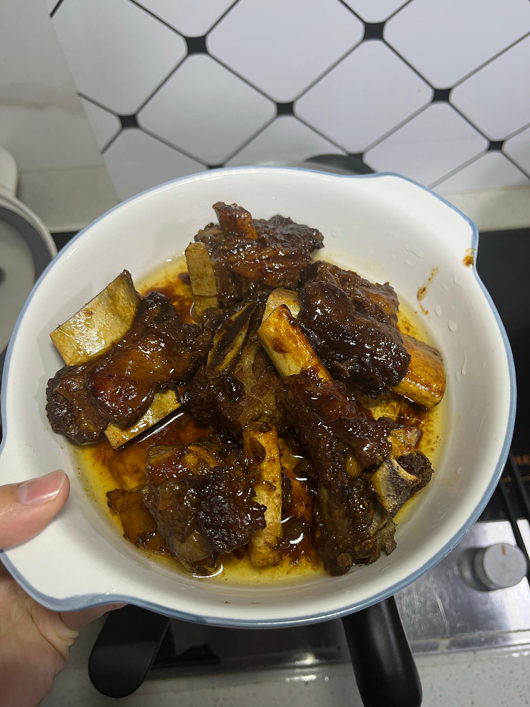 红烧酱牛骨