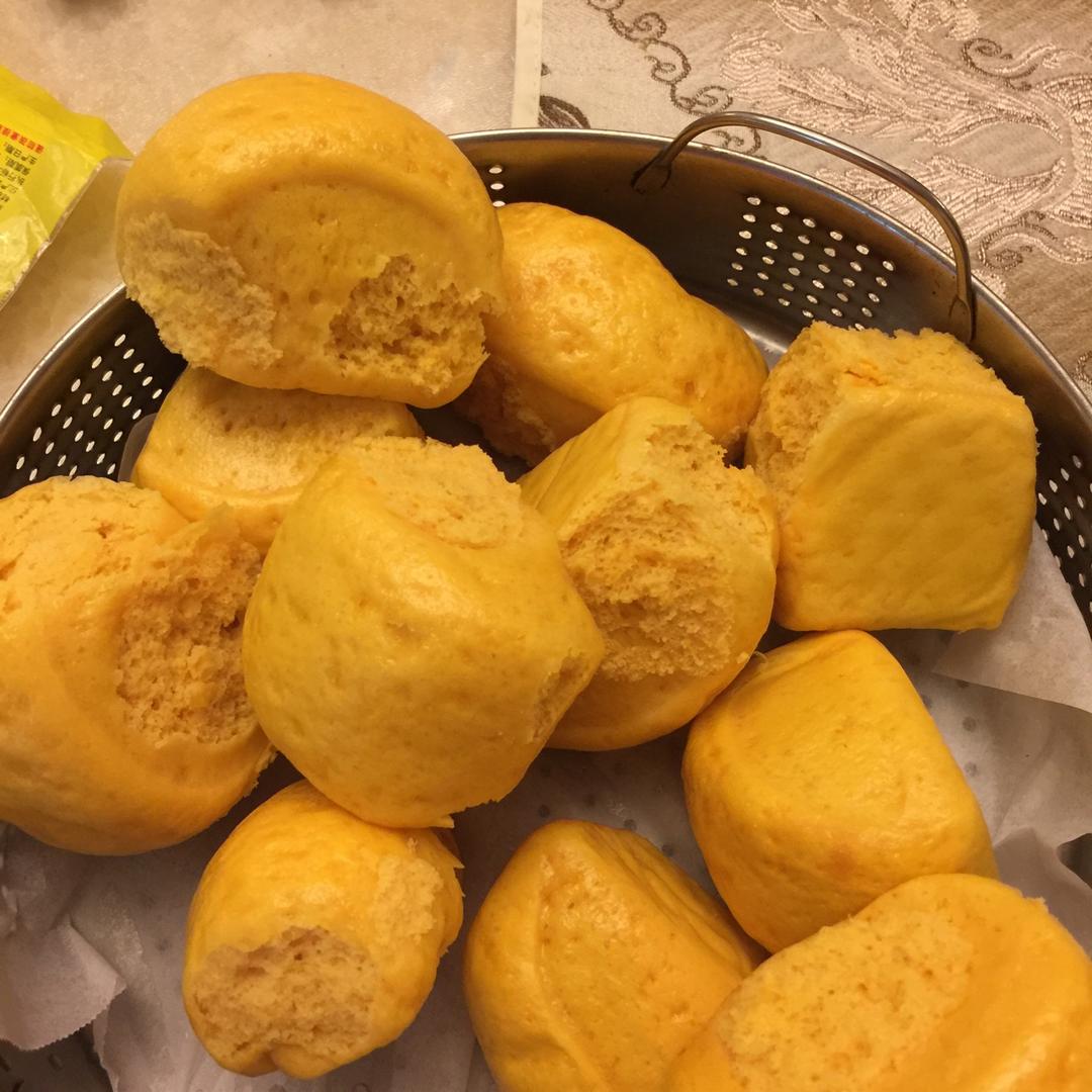 新手也可以--详解如何做出人见人爱、金黄的南瓜馒头