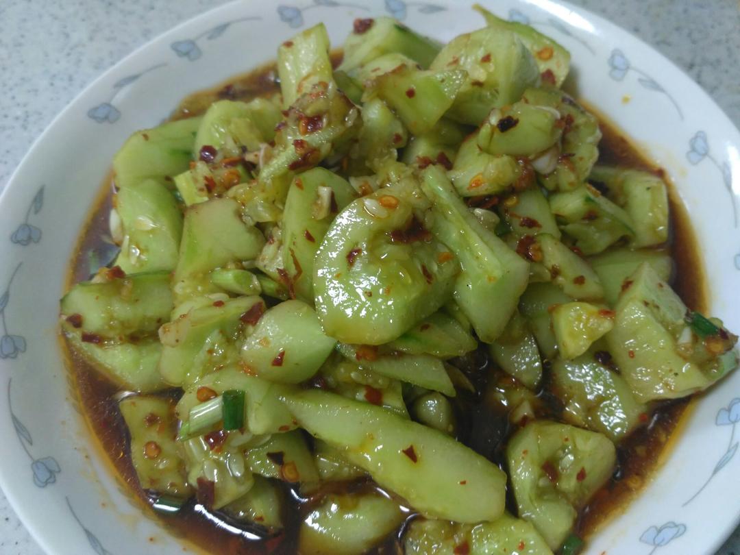 凉拌黄瓜
