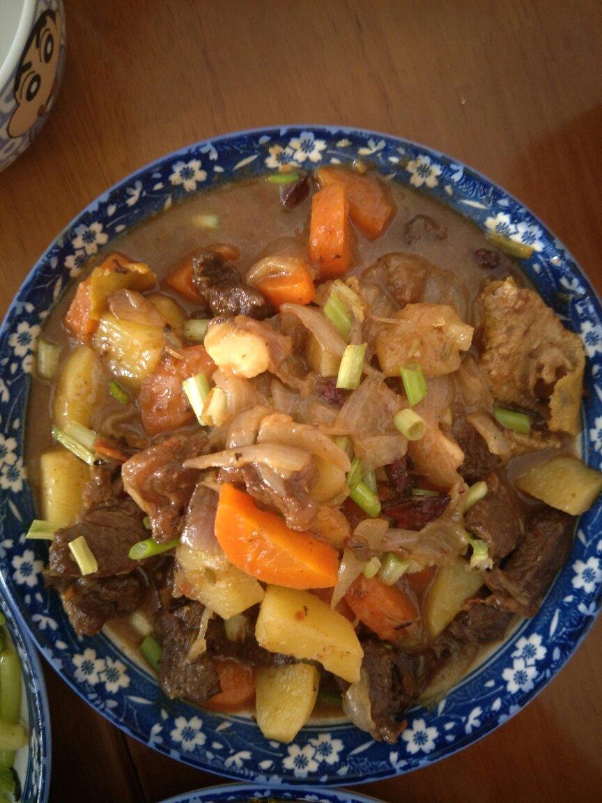 红烧牛肉土豆 （独家秘制）