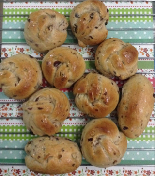 香甜松软的——红糖红枣面包