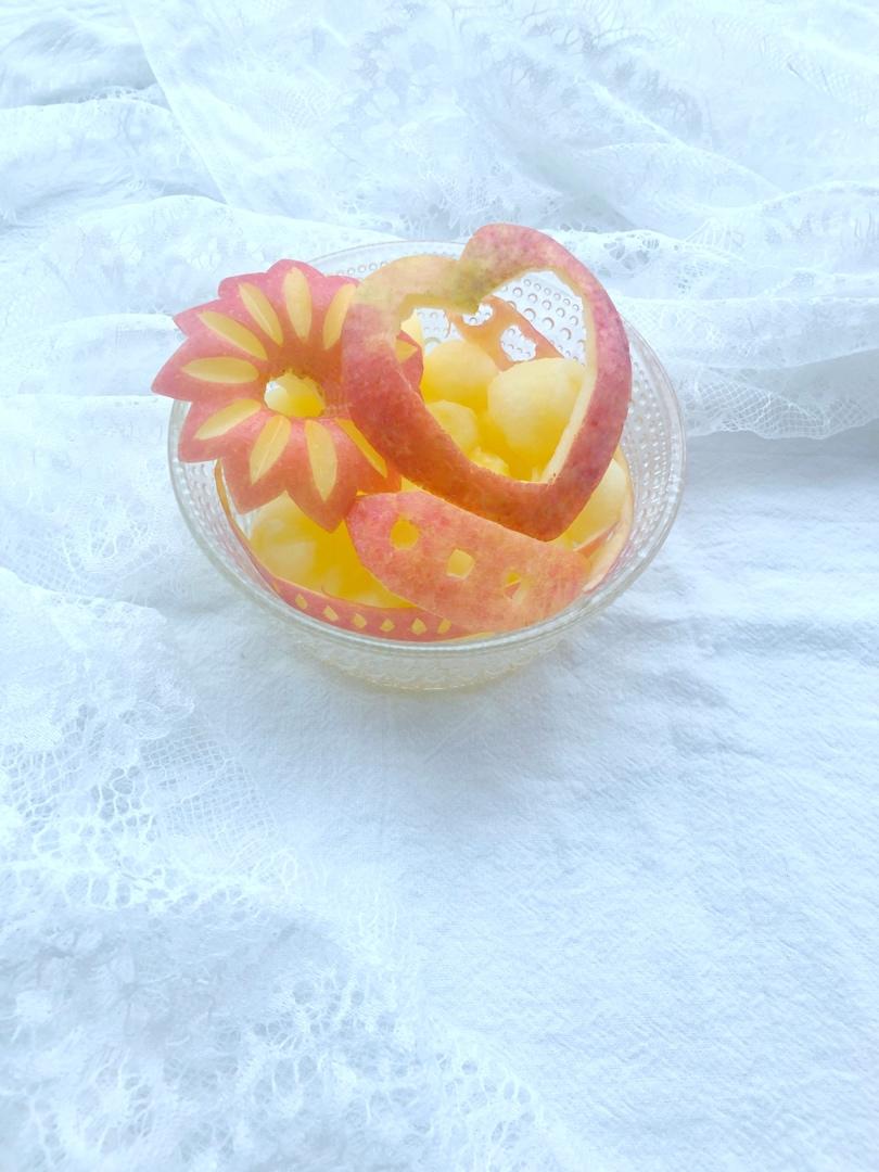 创意苹果雕刻与摆盘