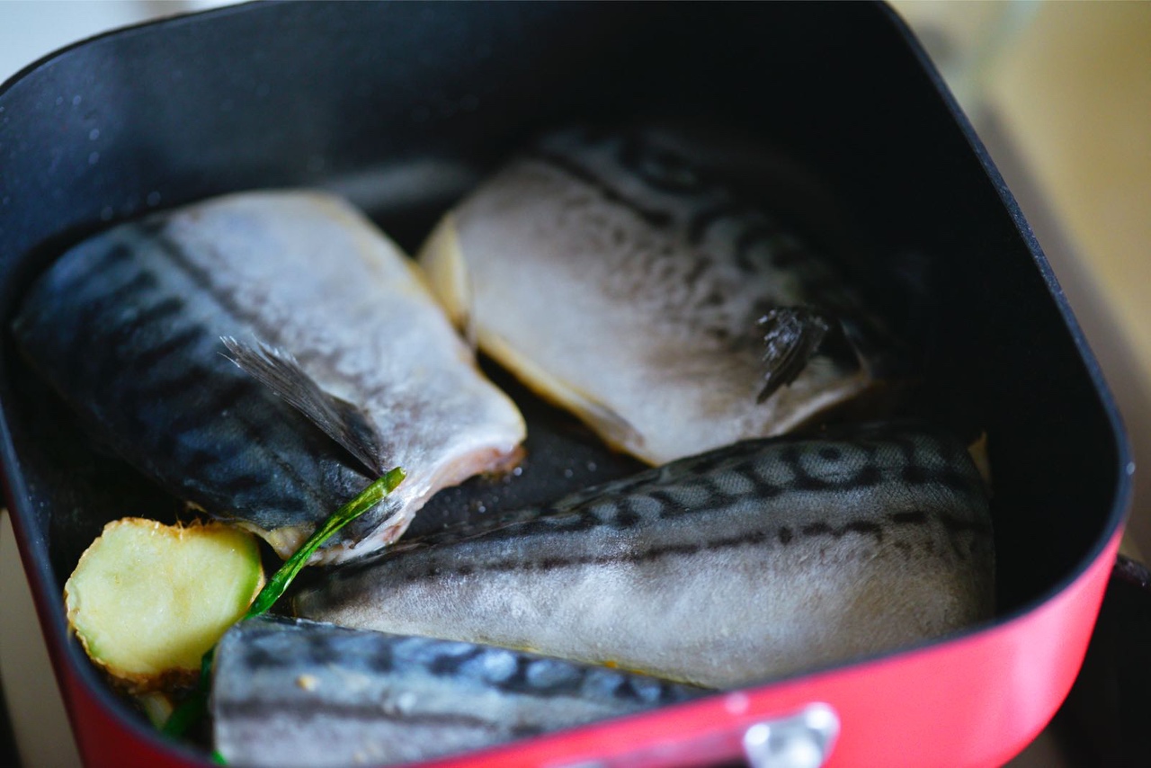 香煎味噌渍青花鱼的做法 步骤4