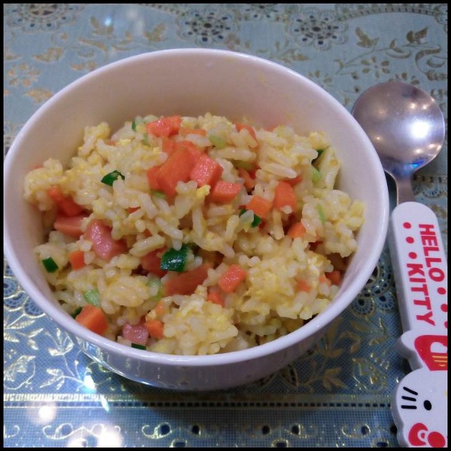 香菇胡萝卜蛋炒饭