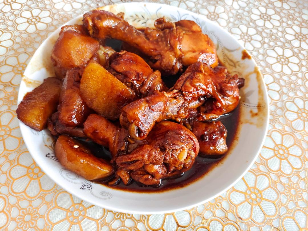 土豆炖鸡腿