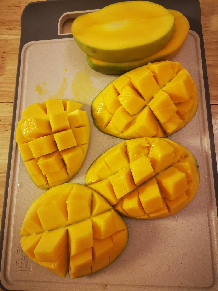 巧切芒果