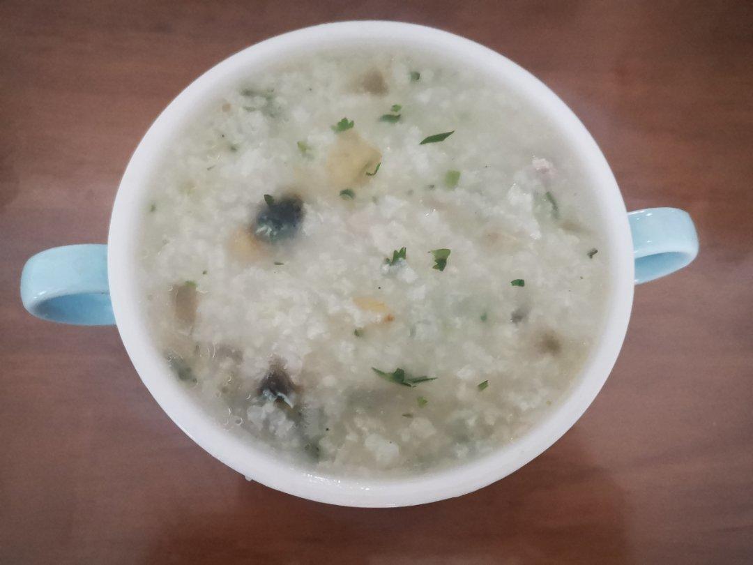 十五分钟快手之香滑皮蛋瘦肉粥(附五分钟电饭煲电压力锅更快捷方法)