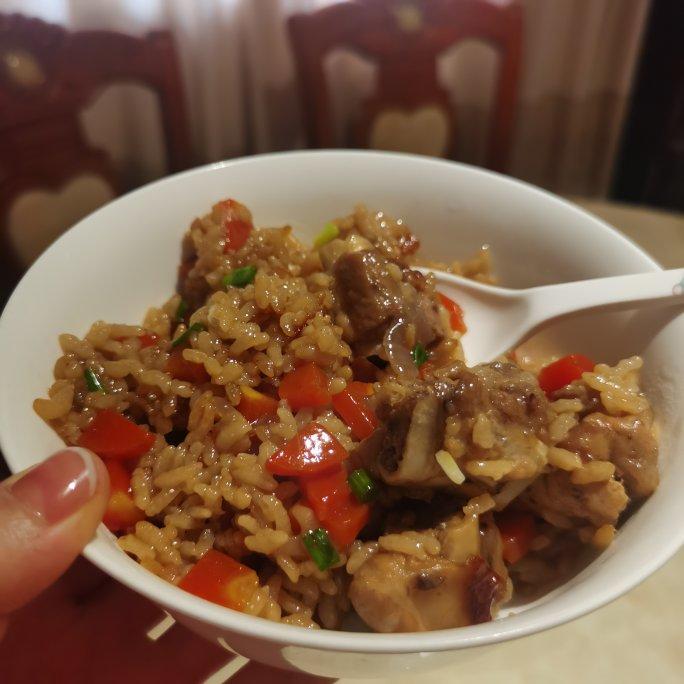 【排骨焖饭】