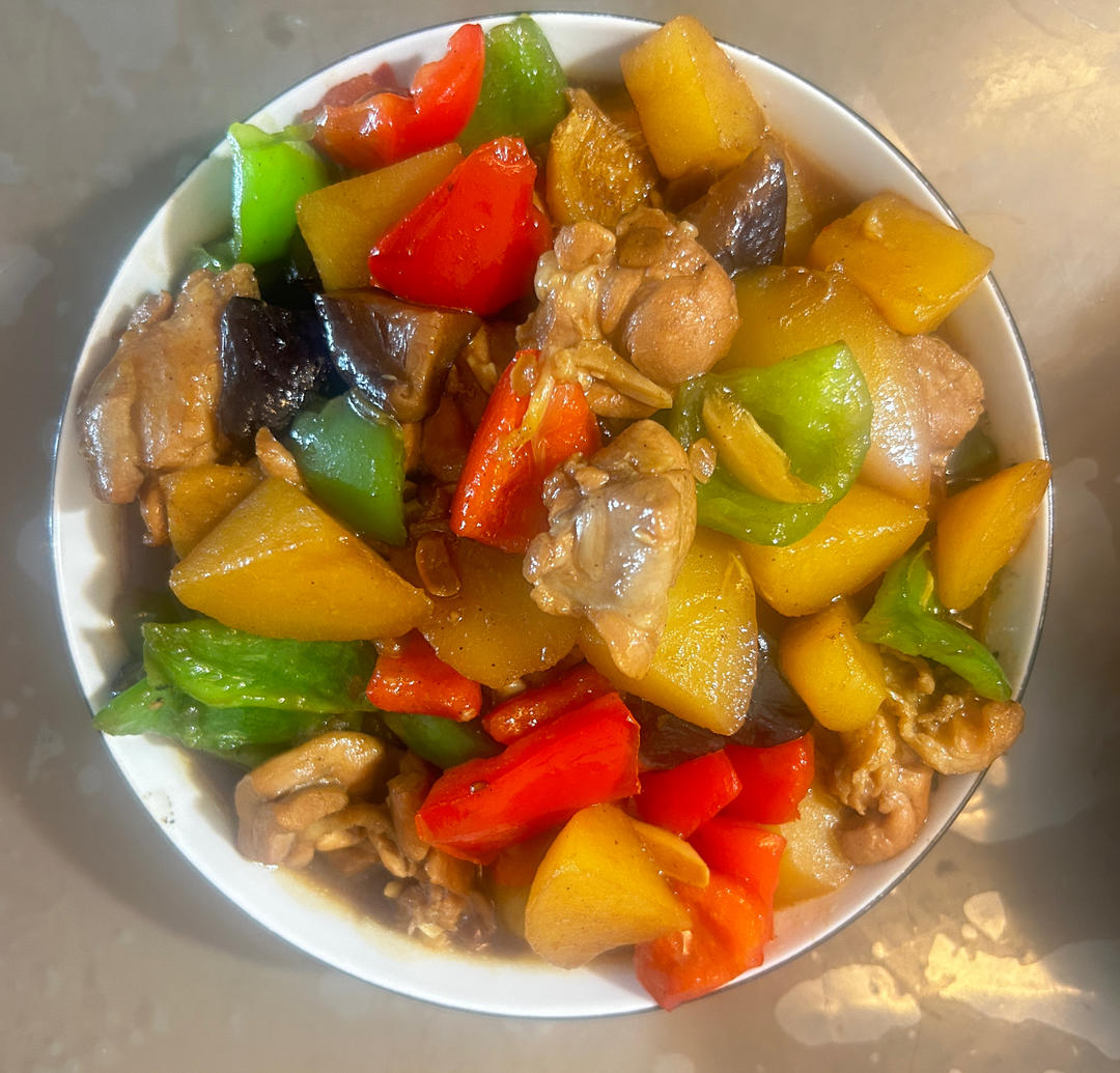 好吃到连汤汁都不剩的黄焖鸡做法，米饭杀手