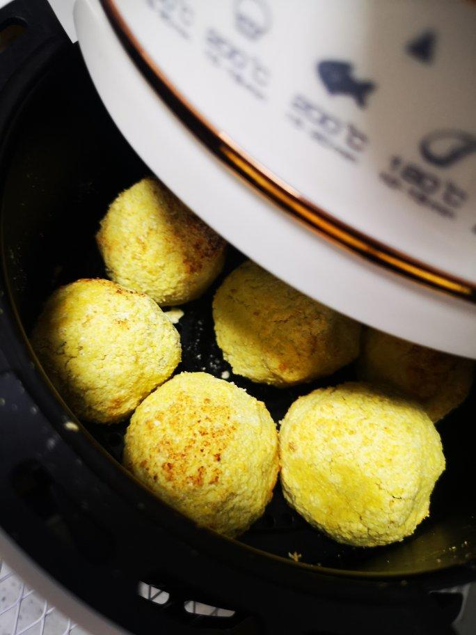 菠菜玉米面团子