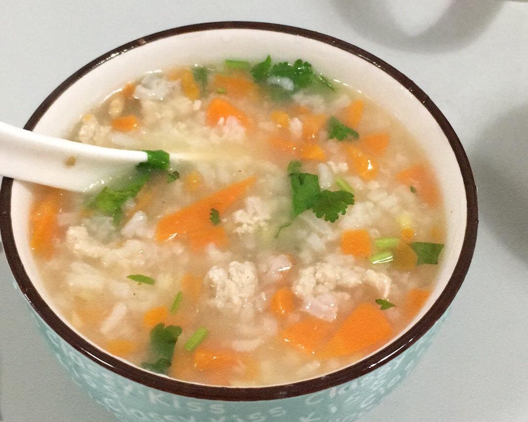胡萝卜瘦肉粥的做法