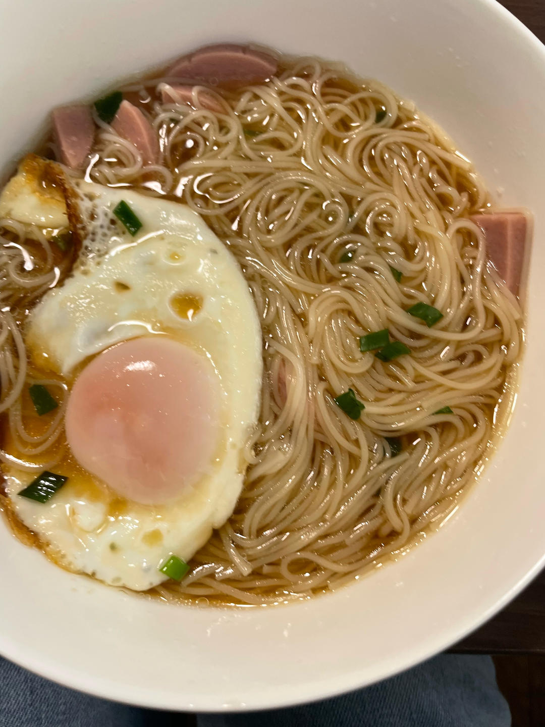 好简单的葱花面条，又鲜又香，早餐来一碗太舒服