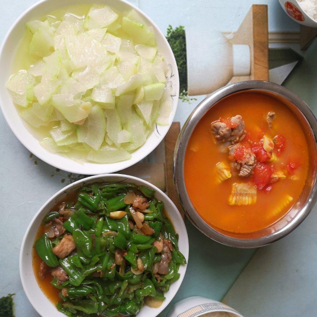 番茄玉米排骨汤