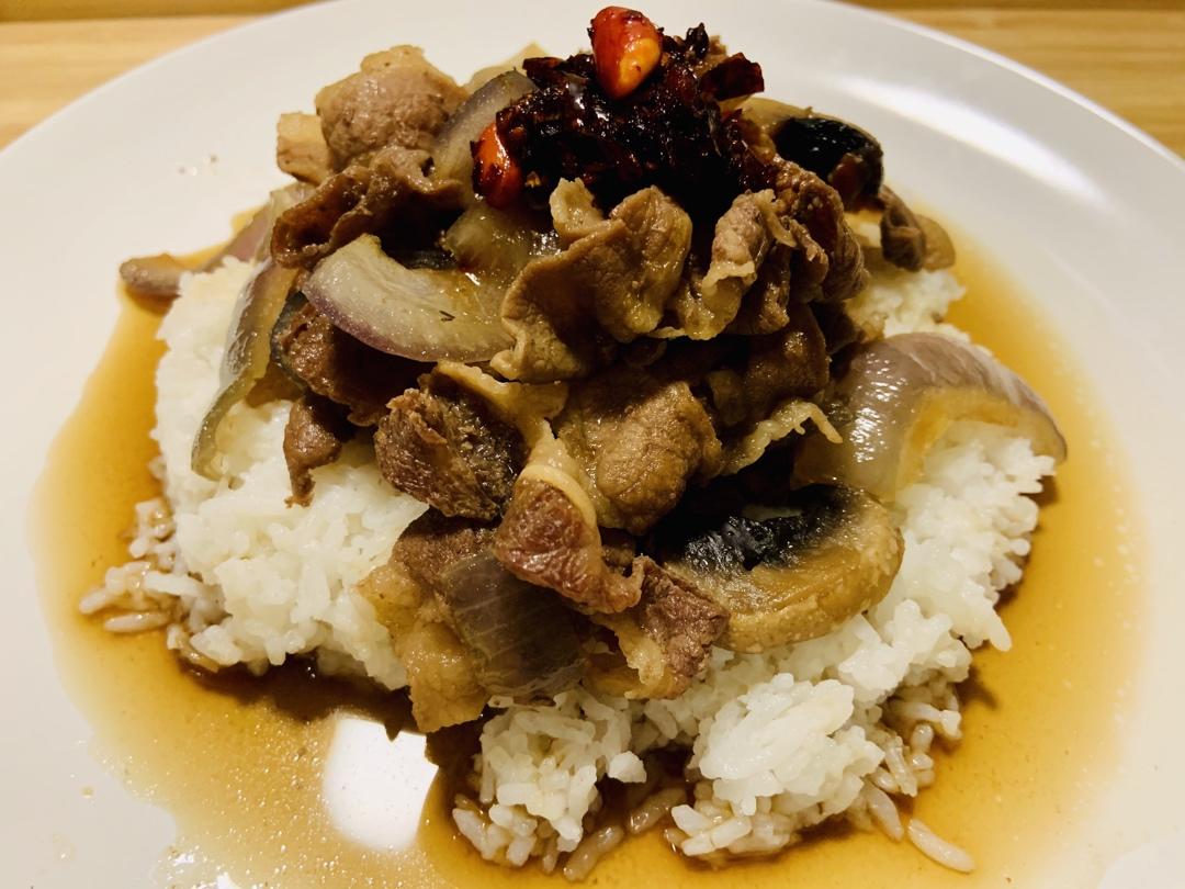 甩吉野家N条街的牛丼饭