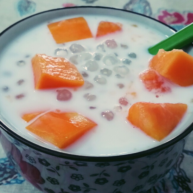 黯恋菰独做的木瓜椰汁西米露