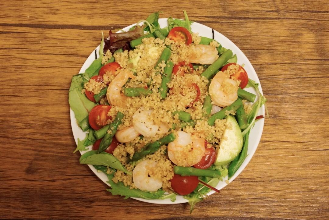 panyapanya做的藜麦虾仁轻食沙拉