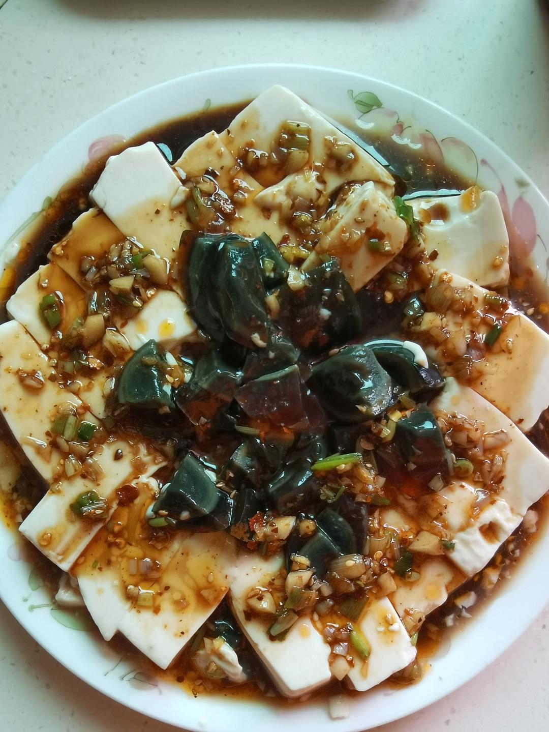 【最佳CP～】凉拌皮蛋豆腐✨
