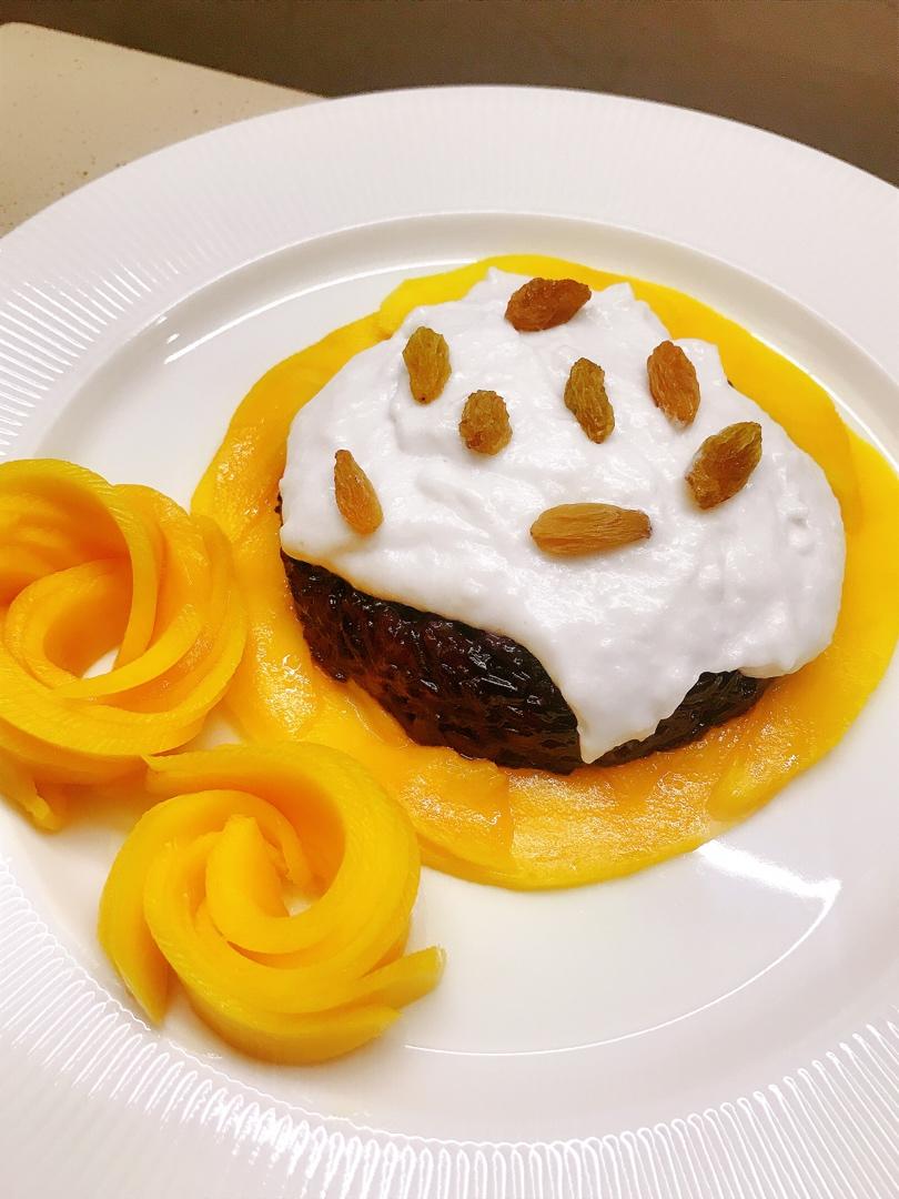 怡s【芒果椰汁糯米饭
Coconut Sticky Rice with Mango】