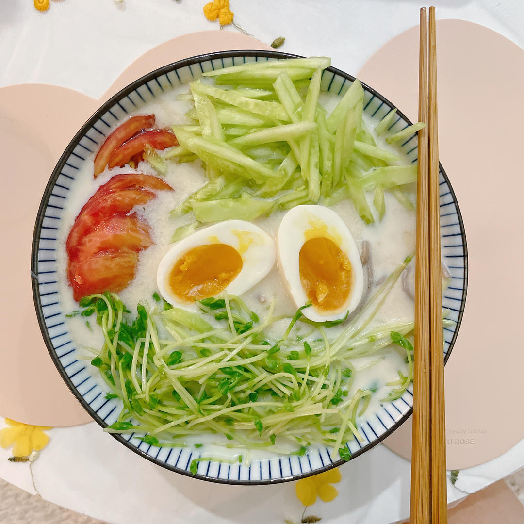 我不是饿了是馋了。